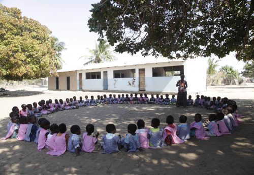 Costruzione e gestione della Escolinha di Chuiba <br> Mozambico